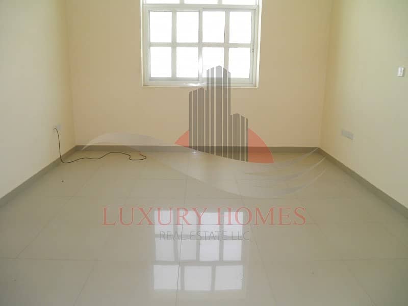 Bright Apt With Basement Parking at Prime Location Bright Apt With Basement Parking at Prime Location