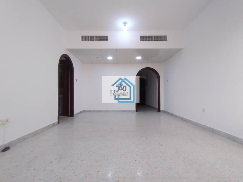 Huge Apartment 1 Bedroom Big Hall Available In Hamdan Street.