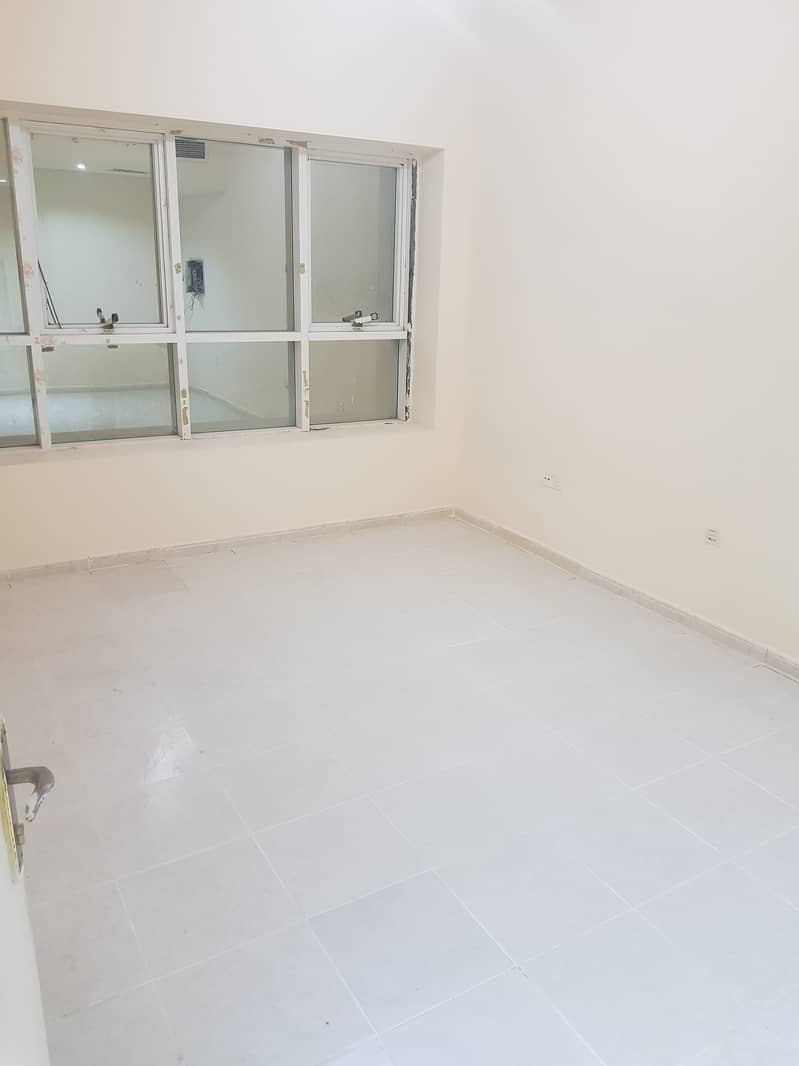 HOT DEAL !!! 1 BHK FOR SALE IN GARDEN CITY TOWER CLOSED KITCHEN IN 150 K NET TO OWNER