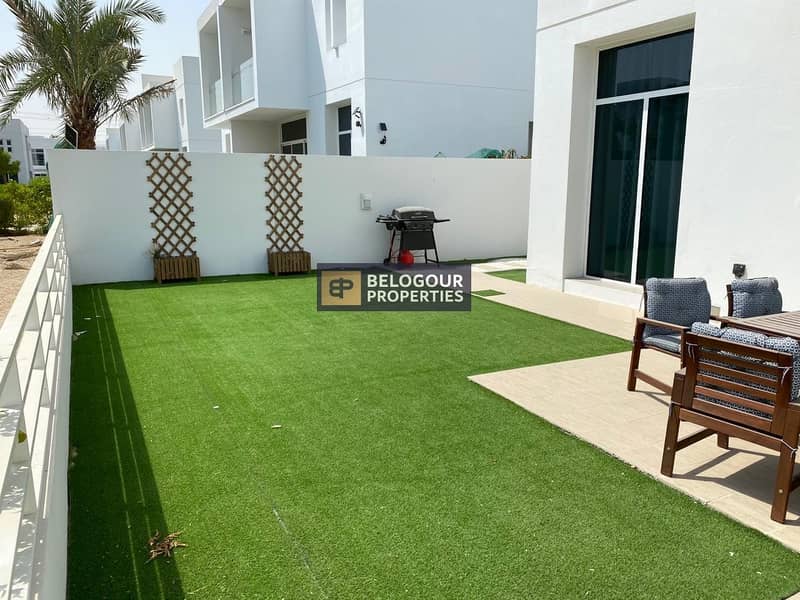 Single Row /Semi Detached/Type A /with landscaping Garden/Near to Pool/3bed+maid Big Size/115k Single Row /Semi Detached/Type A /with landscaping Garden/Near to Pool/3bed+maid Big Size/115k