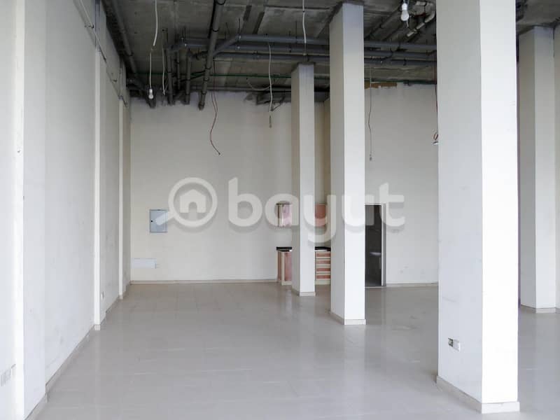 5 SHOP For RENT 45K in Industrial area 15 . . 2 Month FREE . . NO Commission . . Directly From Owner