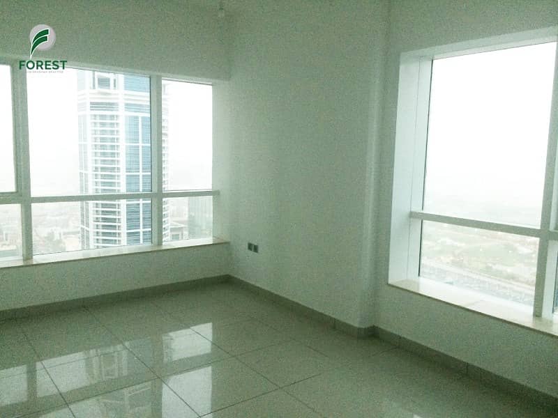 High Floor | Vacant 3BR + M Apt | Balcony View