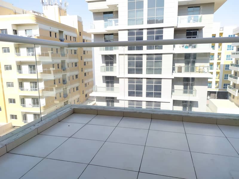 Very Huge  2BHK With Balcony,Wardrobes