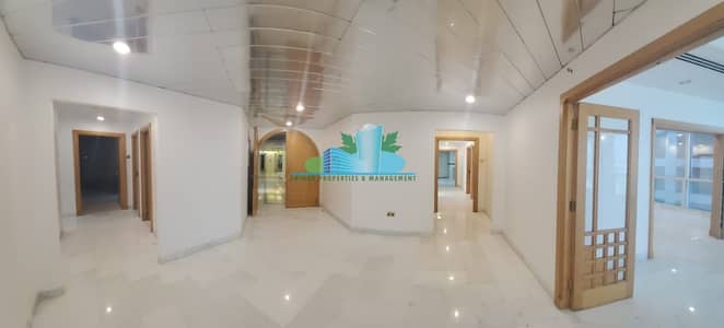 INCREDIBLE LUXURIOUS HUGE 5 bedrooms 5 Washroom with 2 Parkings INCREDIBLE LUXURIOUS HUGE 5 bedrooms 5 Washroom with 2 Parkings