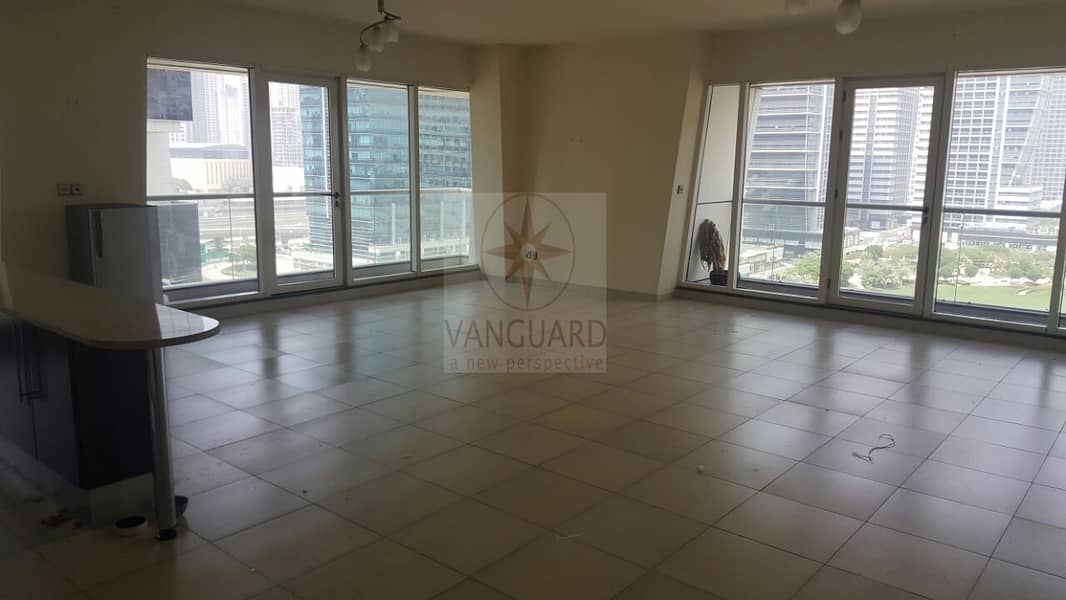 BEST DEAL GREAT VIEW HUGE APARTMENT IN JLT. . . . . BEST DEAL GREAT VIEW HUGE APARTMENT IN JLT. . . . .
