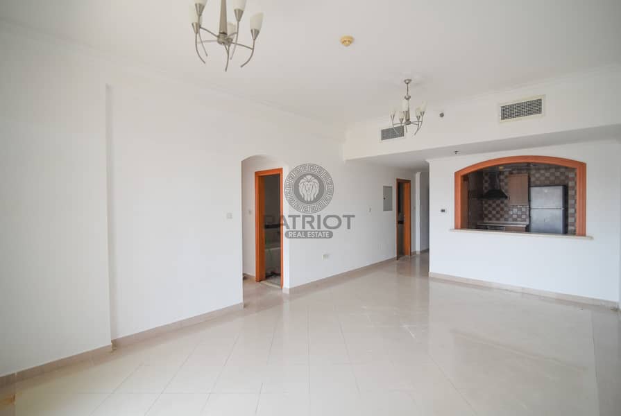 Beautiful 2BHK | Close To Metro | Family Building Beautiful 2BHK | Close To Metro | Family Building