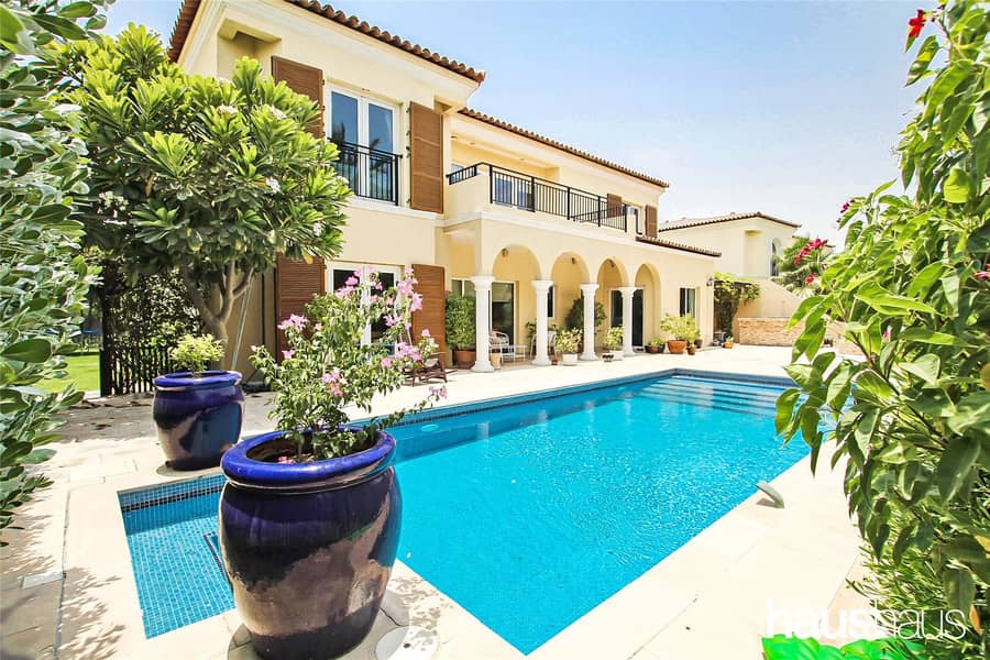 Family Villa | Immaculate Condition | Private Pool Family Villa | Immaculate Condition | Private Pool