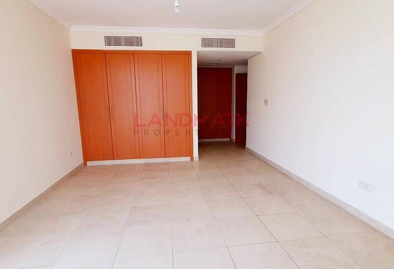 Amazing 2BR l Maid l Laundry l Full Marina View l High Floor l JLT