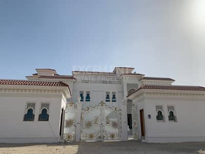 10 Bedroom Villa for Rent in Al Shamkha, Abu Dhabi - Luxurious 19 BH Villa|Maid's Room| Driver's Room 10 Bedroom Villa for Rent in Al Shamkha, Abu Dhabi - Luxurious 19 BH Villa|Maid's Room| Driver's Room