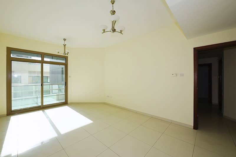 Spacious One Bedroom for Rent - Hor Al Anz Est