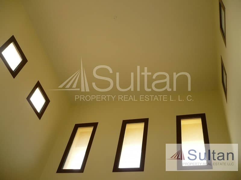 11 Fabulous 4BR in Mina Al Arab