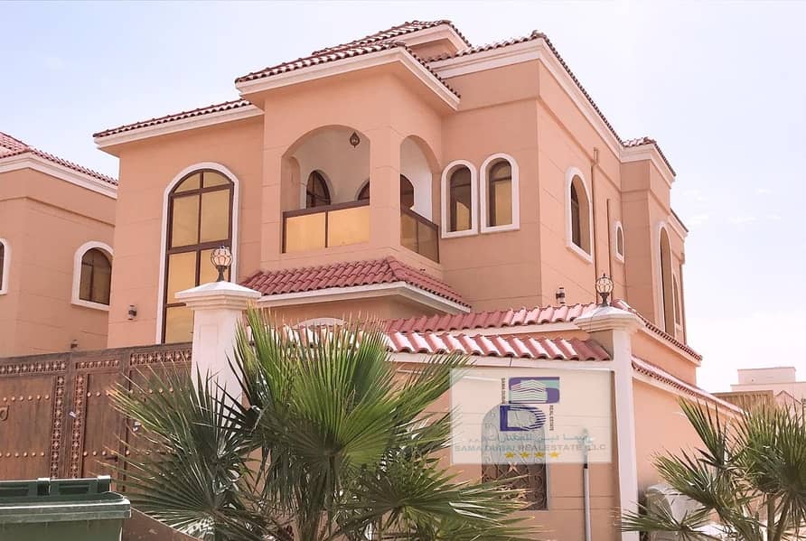 For rent, villa, supper delux, spacious area close to all services and excellent price