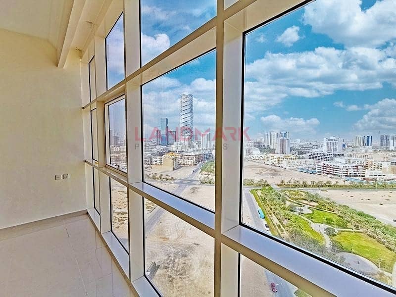 Modern Studio | Luxury tower | High Floor | City View | Covered Parking