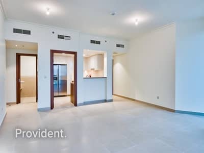 2 Bedroom Apartment for Sale in Downtown Dubai, Dubai - Sea-Facing 2BR with Skyline View | Negotiable 2 Bedroom Apartment for Sale in Downtown Dubai, Dubai - Sea-Facing 2BR with Skyline View | Negotiable