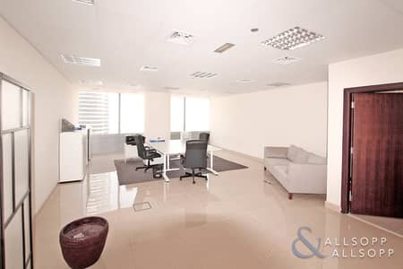 Fully Fitted | Semi Furnished | Vacant now Fully Fitted | Semi Furnished | Vacant now