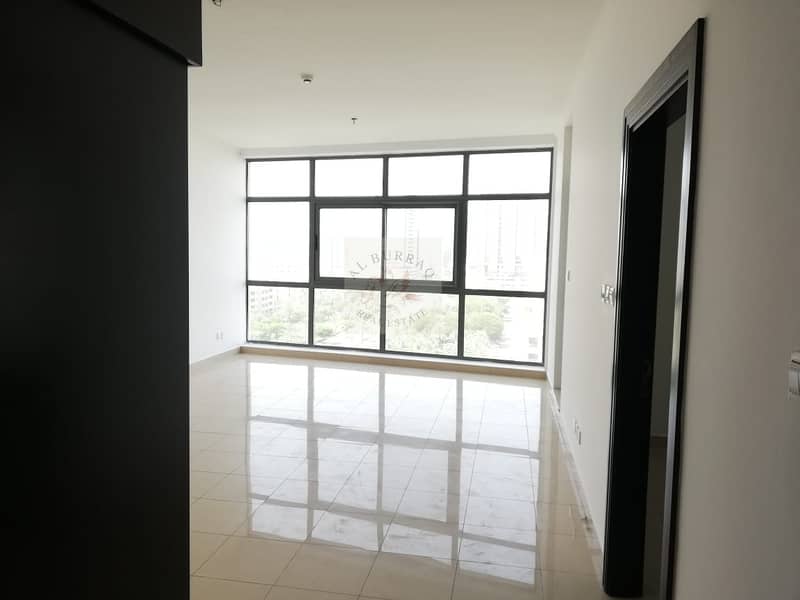 SPACIOUS 1 BHK WITH LAUNDRY ROOM | LAKE VIEW