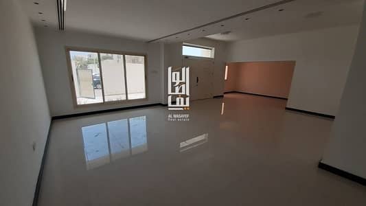 Amazing Very spacious 5 Bed Villa With Private Garden Amazing Very spacious 5 Bed Villa With Private Garden