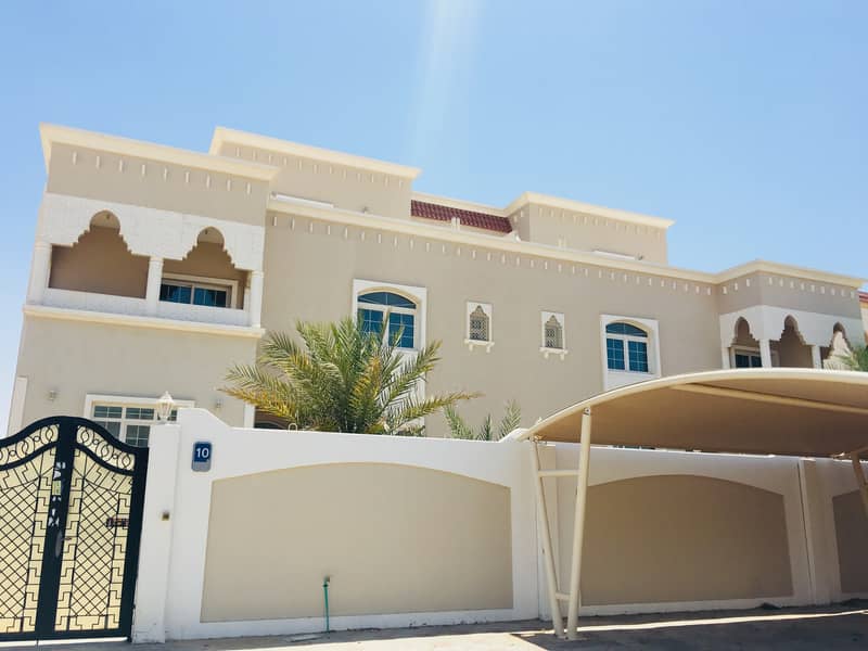 Super deluxe 6 bedrooms villa in khalifa city B