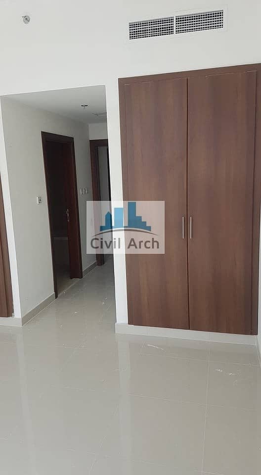 8 FULL SEA VIEW STUNNING 3BHK WITH BALCONY