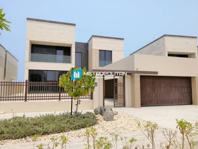 Gigantic 7 Bedroom Villa w/ Relaxing Ocean View! Gigantic 7 Bedroom Villa w/ Relaxing Ocean View!