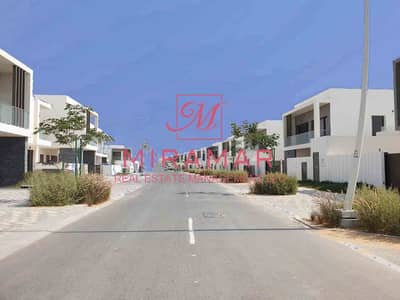 WONDERFUL VILLA | READY TO MOVE IN | BEST LOCATION WONDERFUL VILLA | READY TO MOVE IN | BEST LOCATION