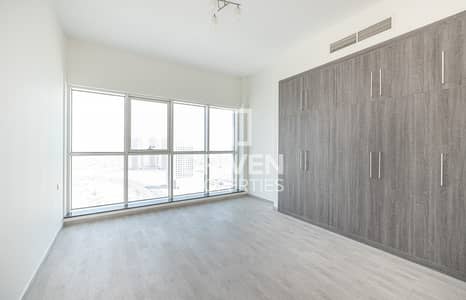 Brand New Apt with Multiple Options Available Brand New Apt with Multiple Options Available