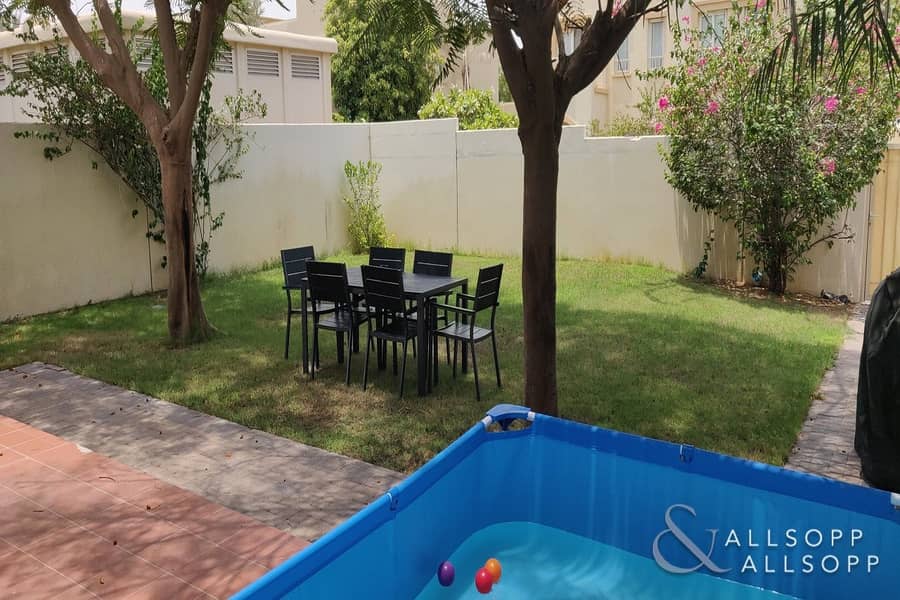 3 Bed | Upgraded Kitchen | Corner Villa