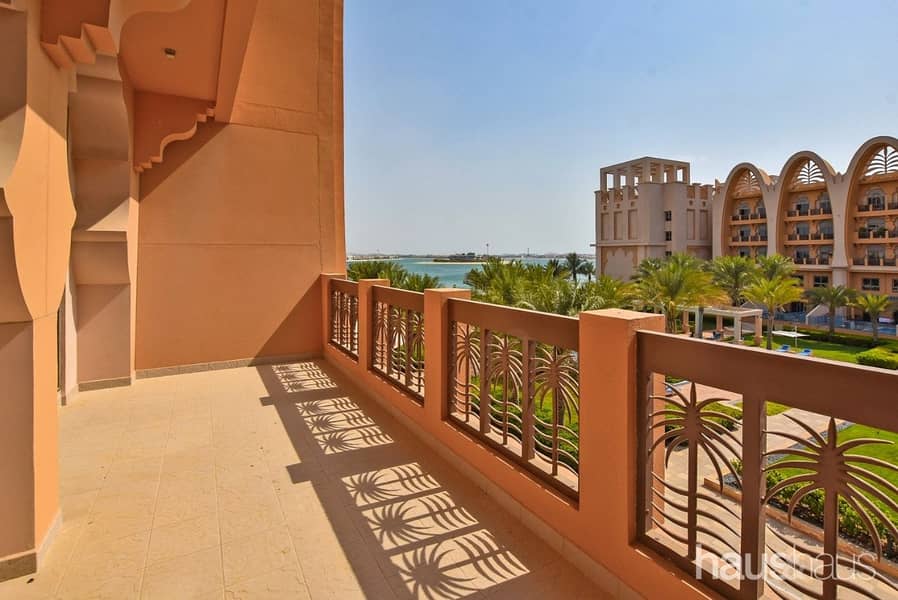 New units | Full pool and sea view | Large balcony