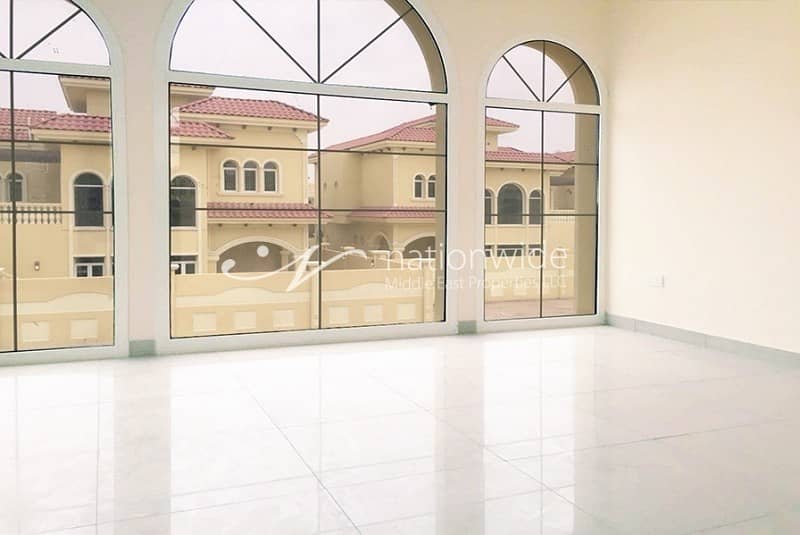 An Ideal Huge Family Home with Rental Back An Ideal Huge Family Home with Rental Back