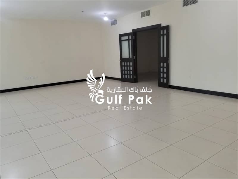GRAND 4BHK ON CORNICHE, ONLY IN 185K