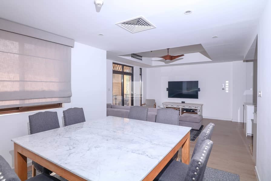 Stunning Apartment | Fully Upgraded & Furnished