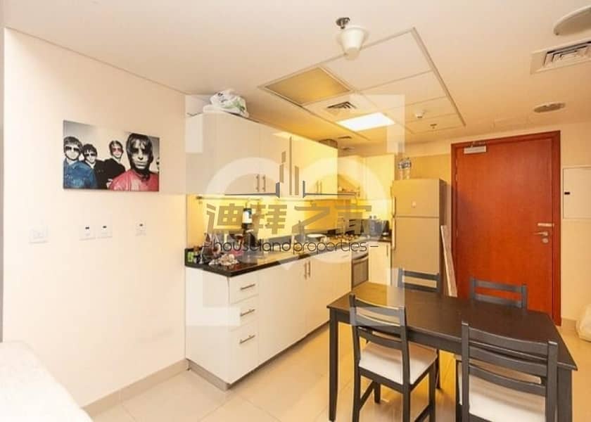 28 Huge and Spacious 1BHK With Amazing View