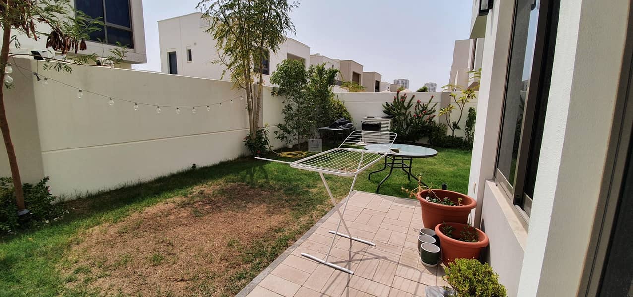 4 BED NEAR TO POOL AND PARK  | LANDSCAPE GARDEN