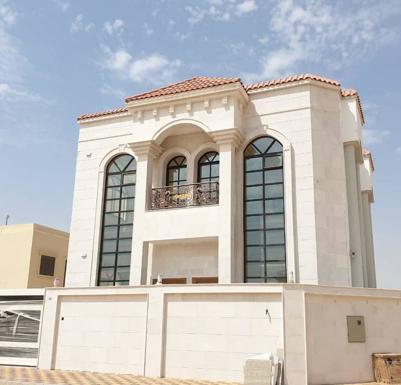 The most luxurious villas in Ajman and for those who wish to live in a villa that resembles the design of palaces without a commission from the buyer at a price and strategic location opposite the Rahmaniyah area in Sharjah and near Sheikh Mohammed bin Za
