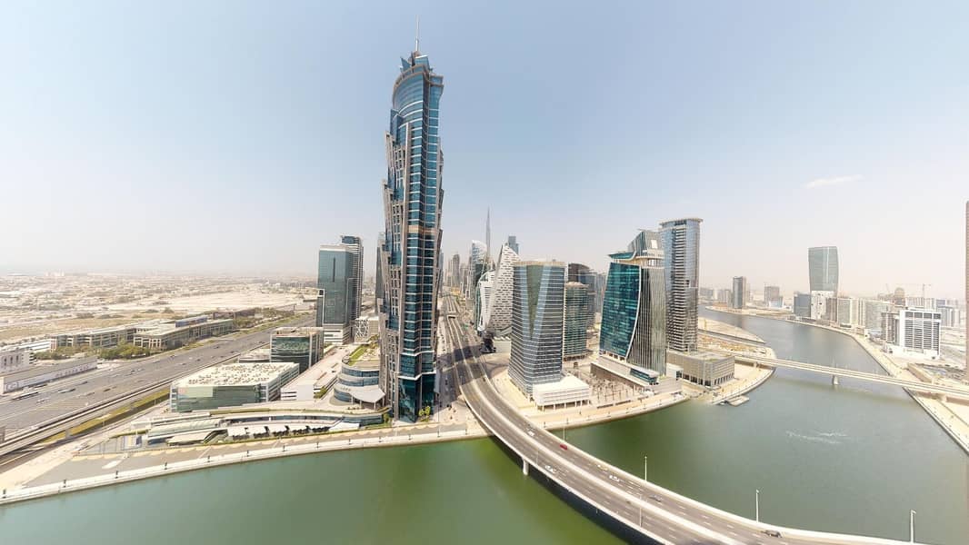 Dubai Canal views | 1 month free | Rent online