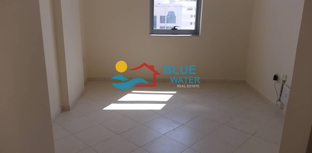 No Commission ! Spacious 1 BHK at prime location No Commission ! Spacious 1 BHK at prime location