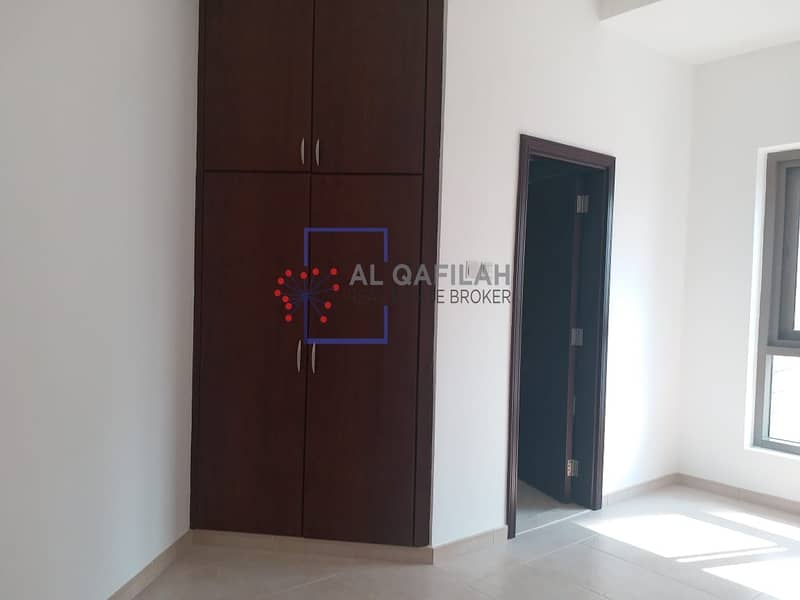 17 Bright Apartment | Balcony | All Amenities | Near Metro