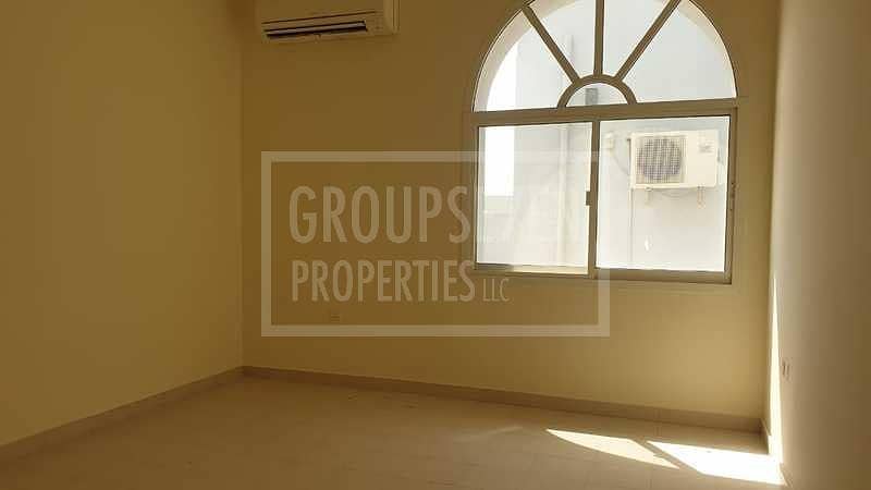 11 Beautiful 4 Bedroom Villa for Rent in Umm Al Sheif