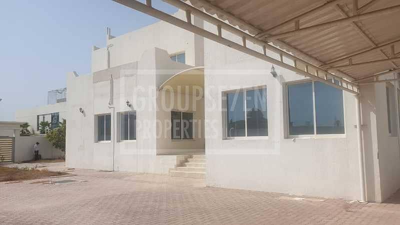 12 Fantastic 4 Bedroom Villa for Rent in Umm Al Sheif