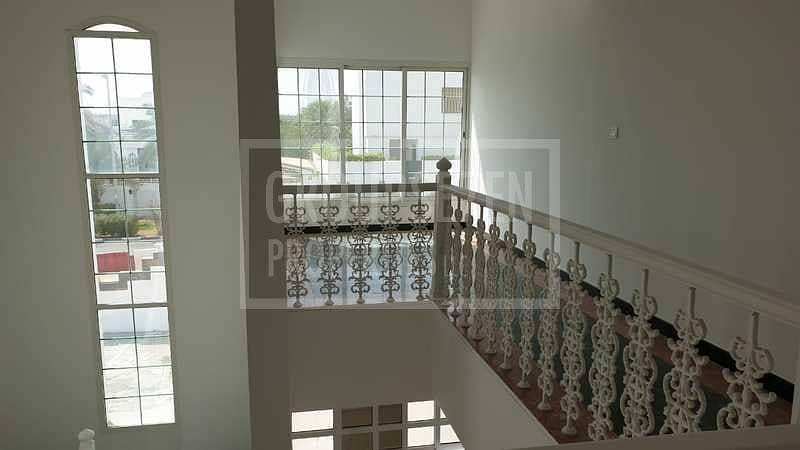 24 8 Bedroom Villa for Rent in Umm Al Sheif