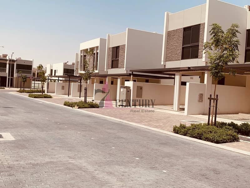 Urgent Sale | 3 BR+M Villa in Brand new Cluster Urgent Sale | 3 BR+M Villa in Brand new Cluster