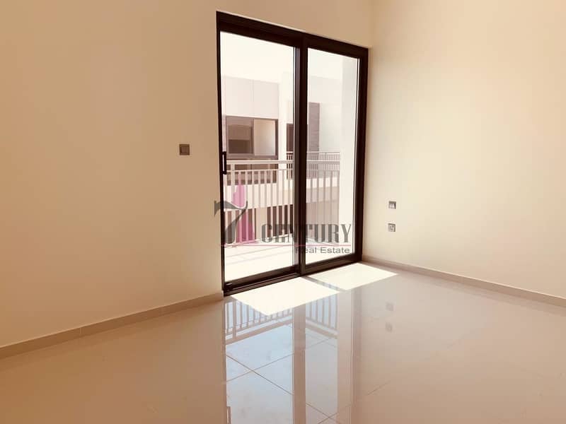 Brand new Cluster | Brand new 3 BR+M Villa Brand new Cluster | Brand new 3 BR+M Villa