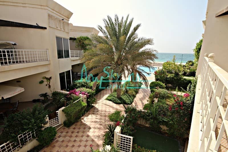 Beachfront! Amazing 4bed villa|Garden|Shared pool|Gym|Squash