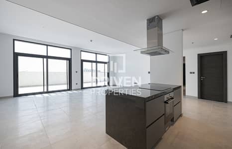 Brand New 3 Bed Penthouse with 1 Month Free Brand New 3 Bed Penthouse with 1 Month Free