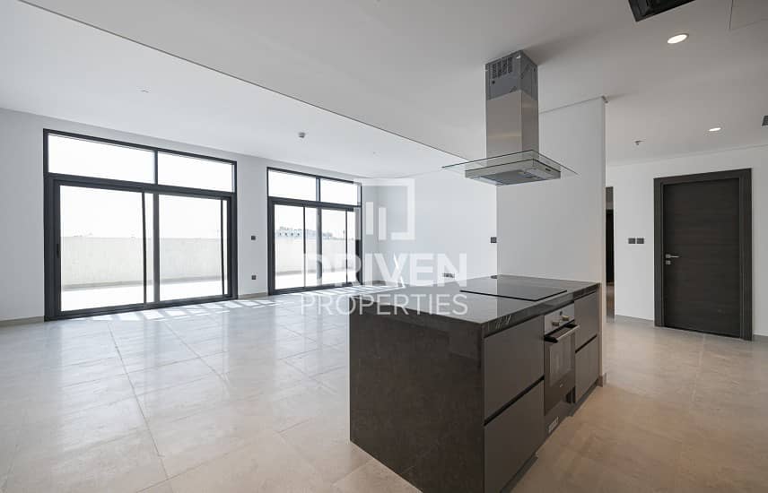 Brand New 3 Bed Penthouse with 1 Month Free