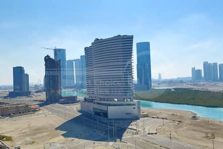 Hot Deal! Captivating Apartment in Prime Location. Hot Deal! Captivating Apartment in Prime Location.