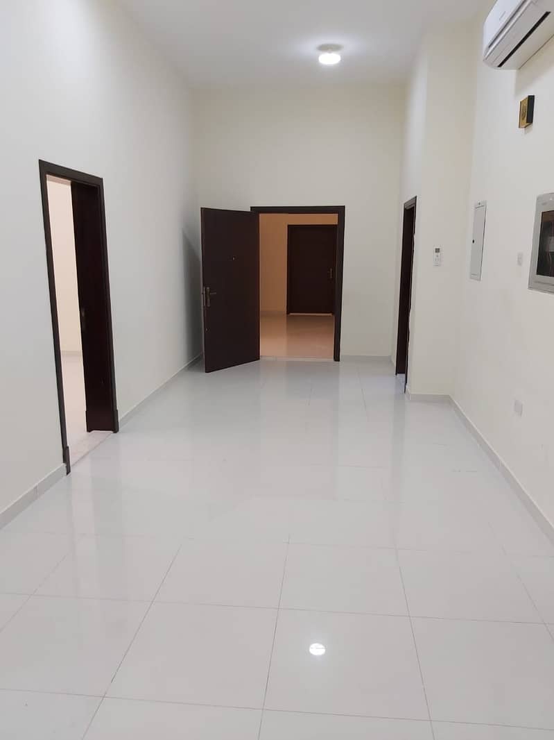 Квартира в Аль Шамха, 4 cпальни, 75000 AED - 4698405
