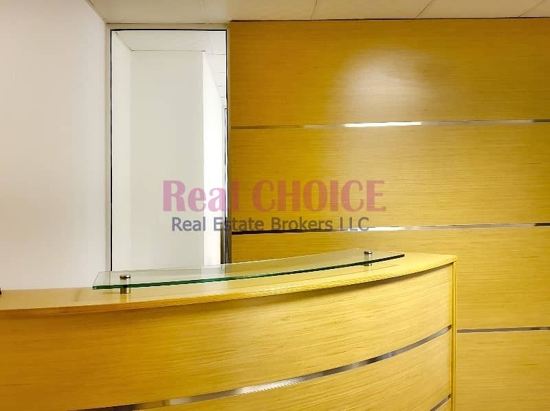 4 Furnished Office W/ 3 Partitions|Near To Metro