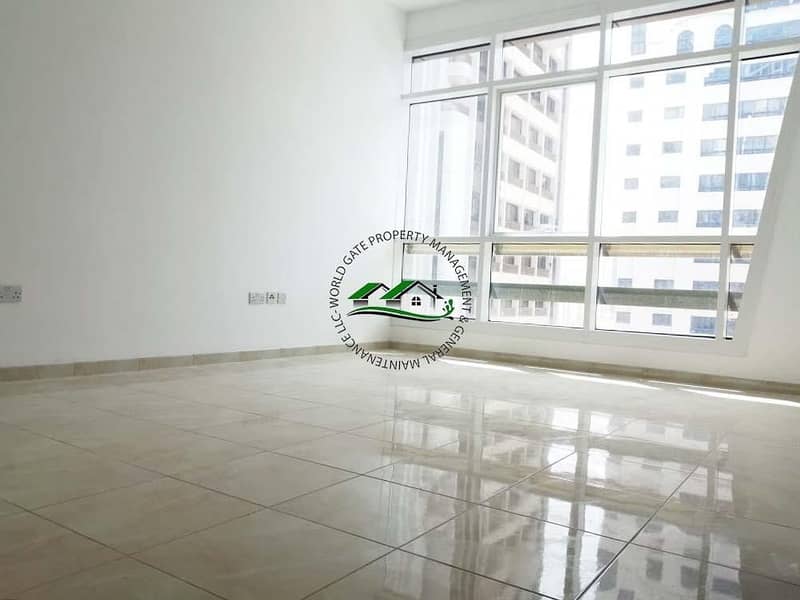 Magnificent 2 Bedroom Apartment with FREE Parking Magnificent 2 Bedroom Apartment with FREE Parking