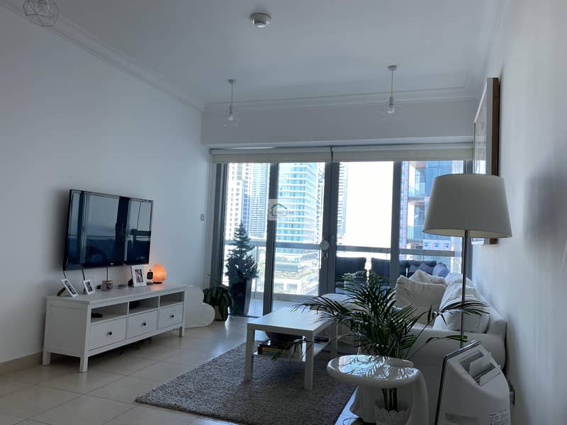 Stunning Furnished 1 bedroom with balcony in Downtown